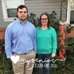 Meet your Posher, Courtney